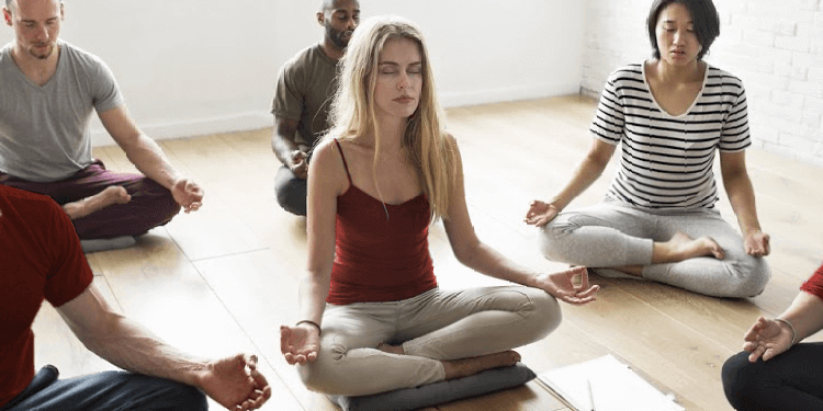 5 BENEFICIOS DE LA MEDITACIÓN PARA TU SALUD MENTAL