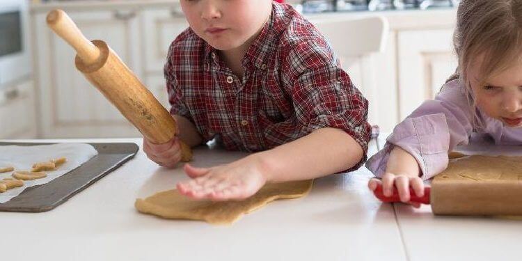 CONSEJOS PARA HACER REPOSTERIA CON NIÑOS DE FORMA SEGURA