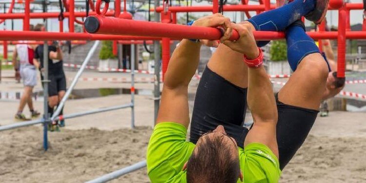 CÓMO ENTRENAR PARA UNA CARRERA DE OBSTÁCULOS