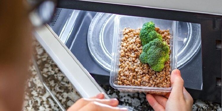 ¿UN ALIMENTO PROCESADO EQUIVALE A COMIDA NO SALUDABLE?