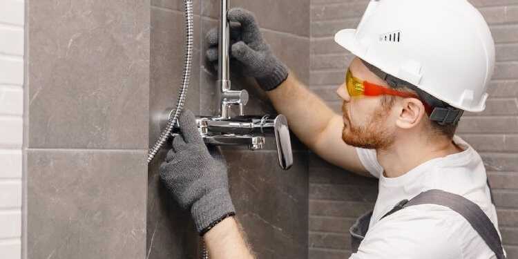 Cómo reformar un baño completo: ideas para baños grandes y pequeños