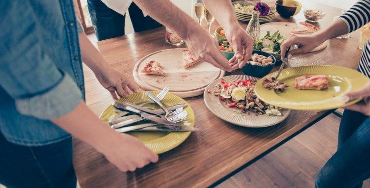 ¿CÓMO EVITAR EL DESPERDICIO DE LOS ALIMENTOS NO VENDIDOS?