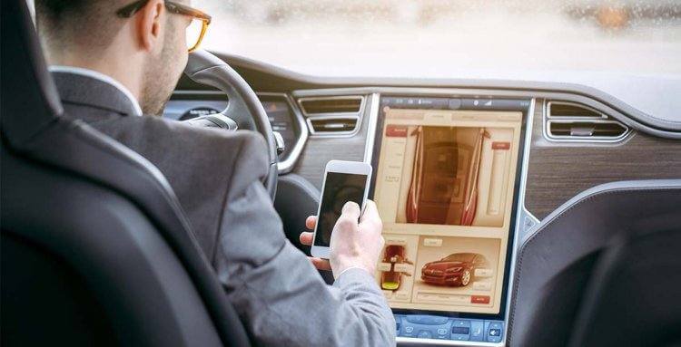 TECNOLOGÍA DE SEGURIDAD QUE NO PUEDE FALTAR EN TU COCHE NUEVO