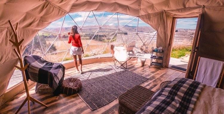 ¿QUÉ ES EL GLAMPING? CAMPINGS DE LUJO EN LA NATURALEZA