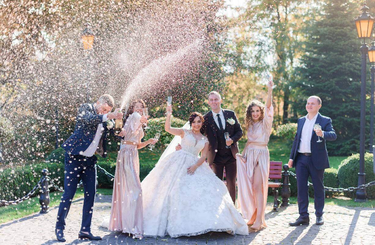 ▷ ¿Cuánto cuesta casarse? Principales gastos de una boda a tener en cuenta ▷ ¿Cuánto cuesta casarse? Principales gastos de una boda a tener en cuenta