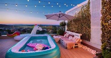 ¿PUEDO PONER UNA PISCINA PARA TERRAZA EN CASA? GUÍA ÚTIL