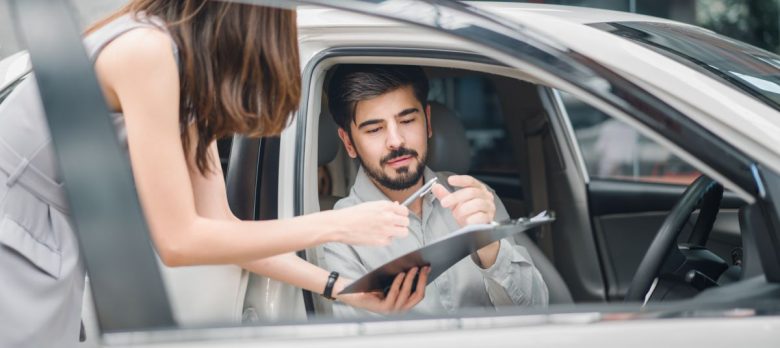 ¿Por qué no elegir el seguro de coche más barato?