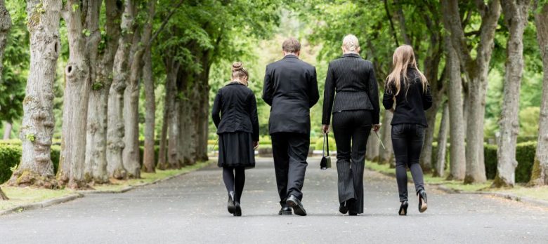 Cómo evitar conflictos familiares en la organización de un funeral