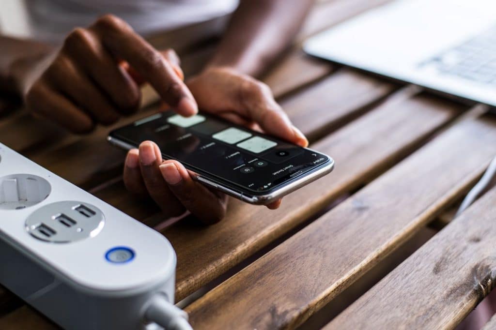 Beneficios de usar enchufes inteligentes en tu hogar