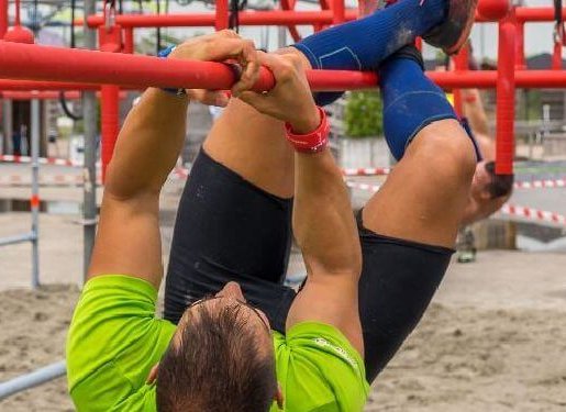 Cómo entrenar para una carrera de obstáculos