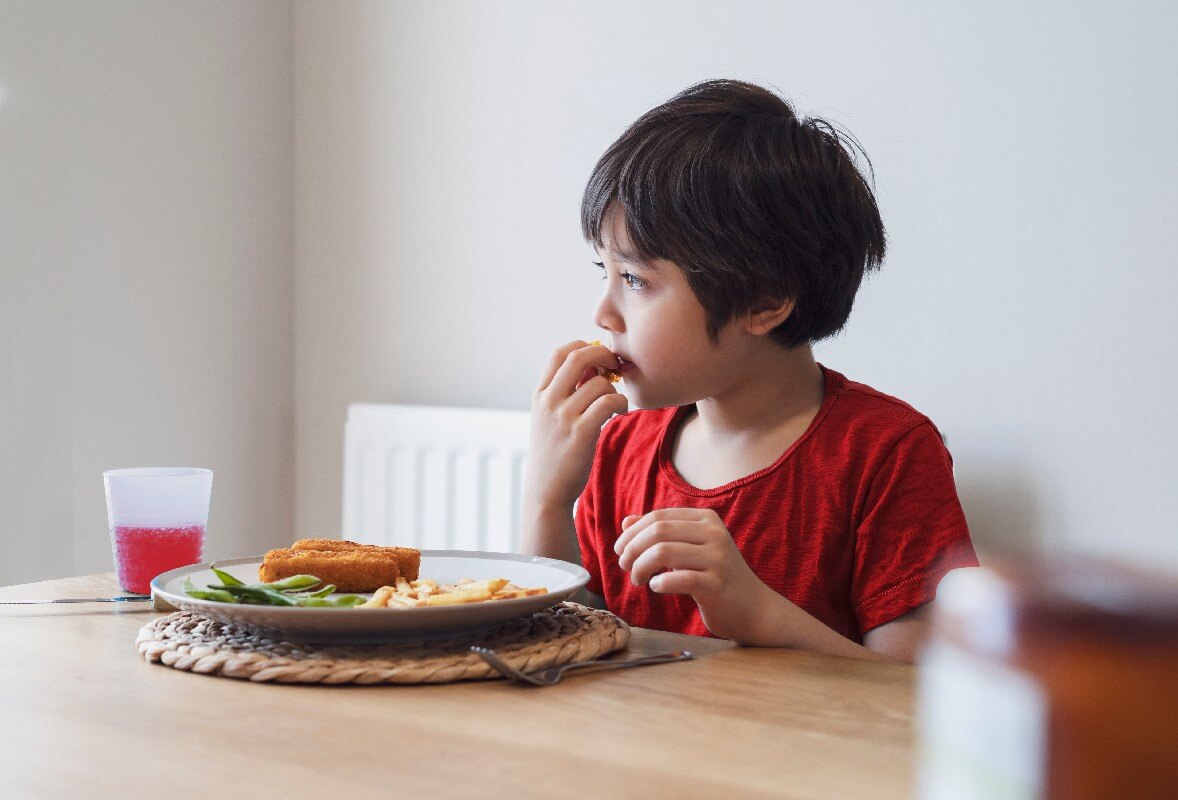 Los pescados para niños y recetas que les encantarán