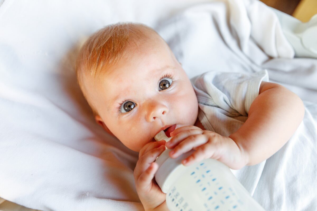 ▷ Cuánta Leche Toma un Bebé【0 a 12 meses】Y Frecuencia