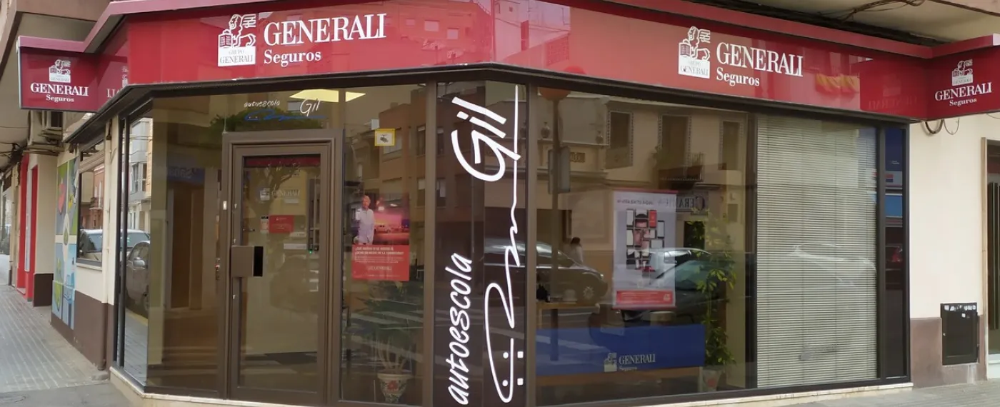 regina-maria-miravet-almela